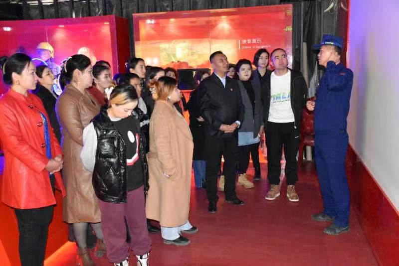 白衣天使学消防   共筑医院“防火墙”