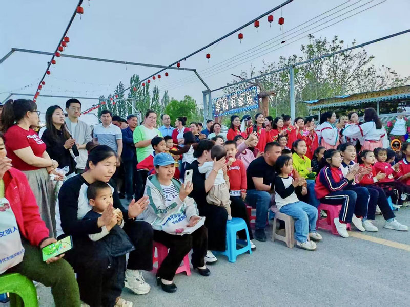 烟火夜市点亮乡村“夜经济”共铸民族团结同心圆