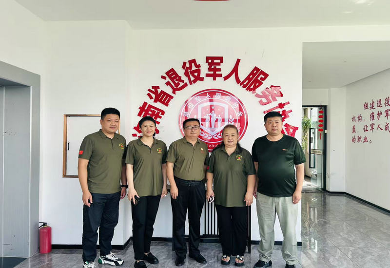 马新存25天跨七省践行让“尊崇军人、关爱警察”的理念落地 马新存25天跨七省践行让“尊崇军人、关爱警察”的理念落地