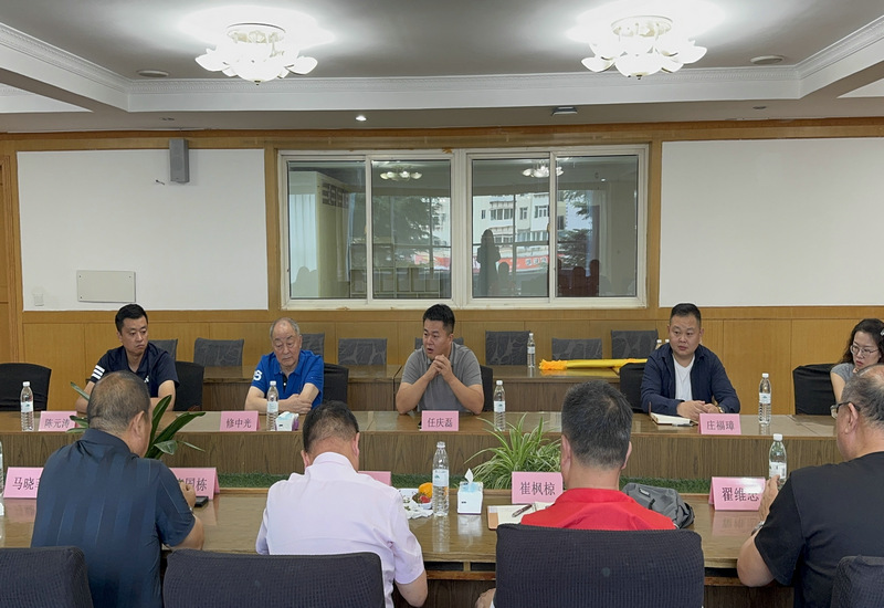 多方聚力促公益,携手共筑爱心桥 ——中华志愿者协会山东代表处(烟台)携手福源社区与树德技工学校共商志 多方聚力促公益,携手共筑爱心桥 ——中华志愿者协会山东代表处(烟台)携手福源社区与树德技工学校共商志