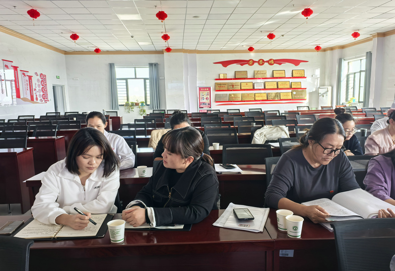 以评促建强根基 互学共进提效能 以评促建强根基 互学共进提效能