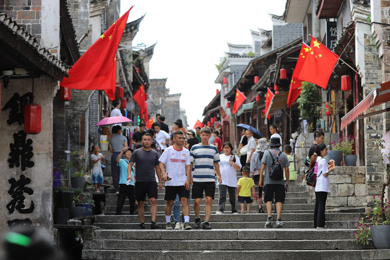 ��ƽ�ų��֣̽������ɫ��ѧ�ȳ�ӿ��