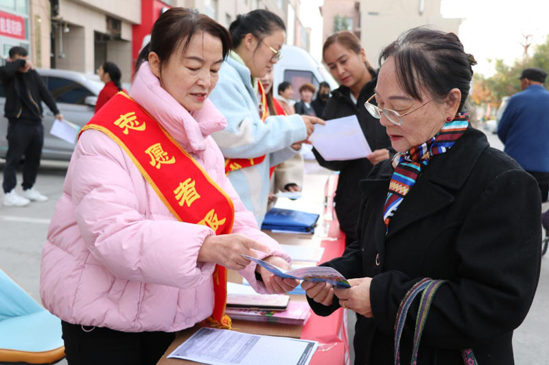 博湖县:社保服务进万家 惠民暖心零距离