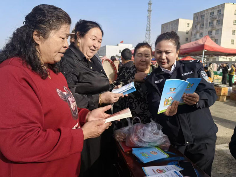 库尔勒市司法局:将法律服务延伸至群众“家门口”