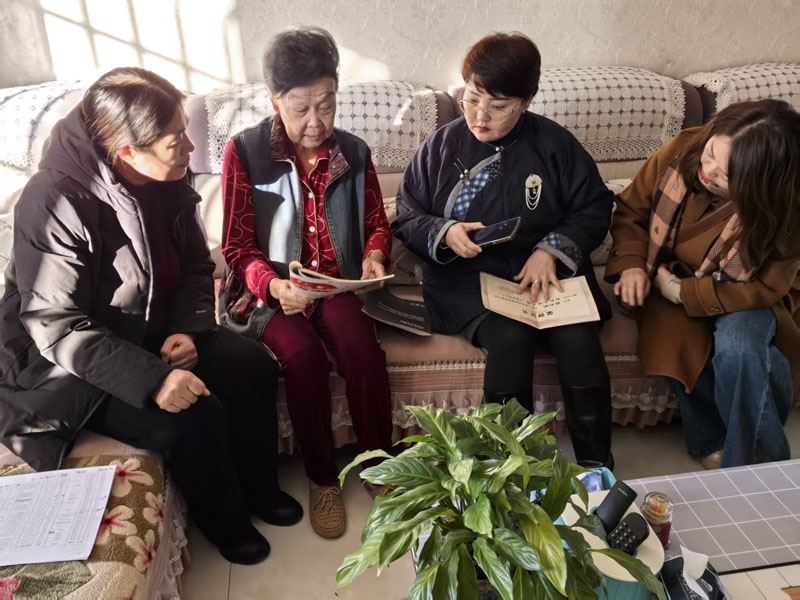 �������߷÷��Ŵ����� ���ӱ����봫�е�����