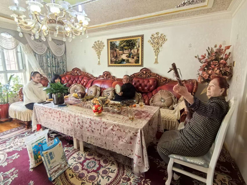 �������߷÷��Ŵ����� ���ӱ����봫�е�����