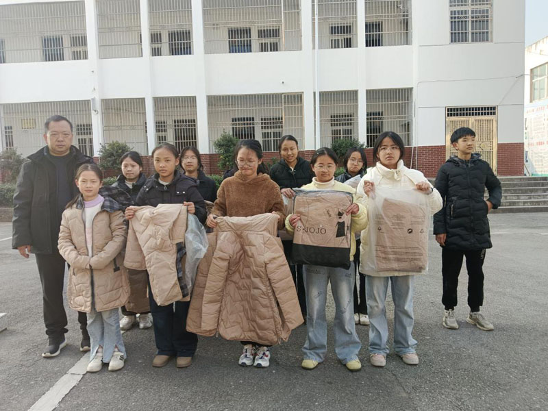 ������ɽƺ����ѧ��ʦΪƶ����������������