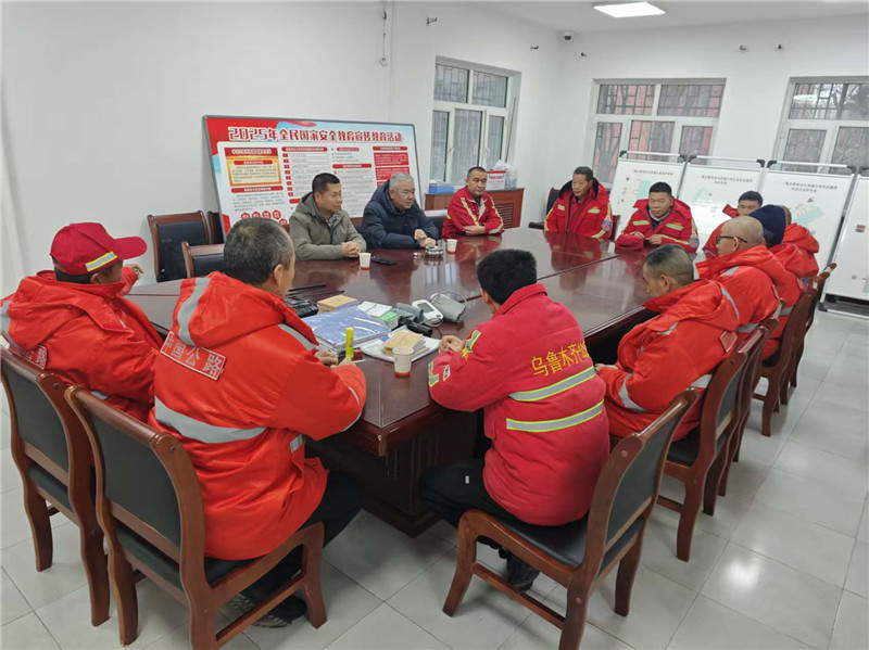 ��ůһ���س���   ���ľ�������ͨ