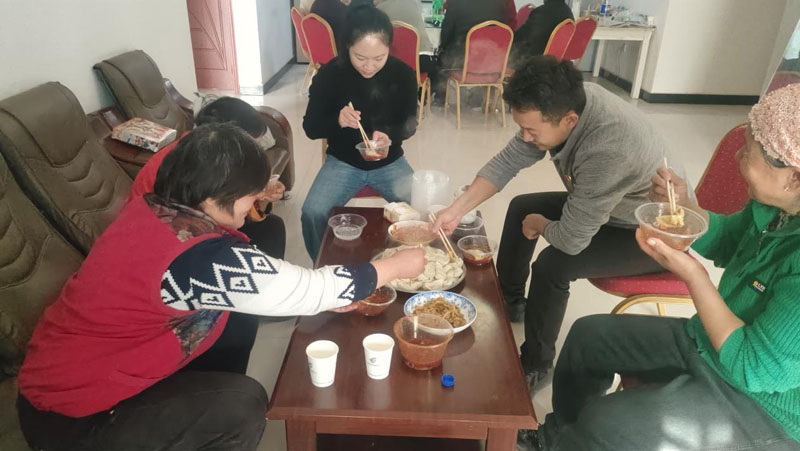 ��˶������������֯��չ��ӭ��������ů������