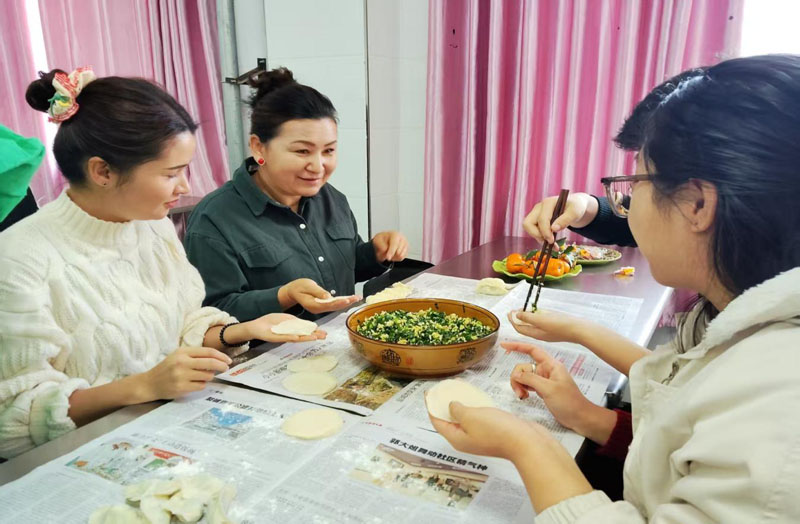 ������+������˫������ ���������Ļ��ں�ů���ľۺ���