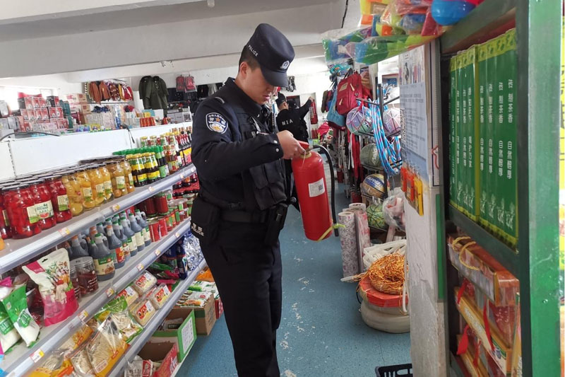 ���������˱߾��ɳ��������ΰ�ȫ���� �ػ�Ԫ��ƽ��