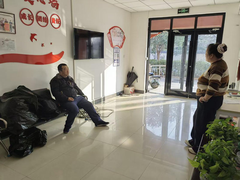 正定县救助站“寒冬送温暖”专项救助行动