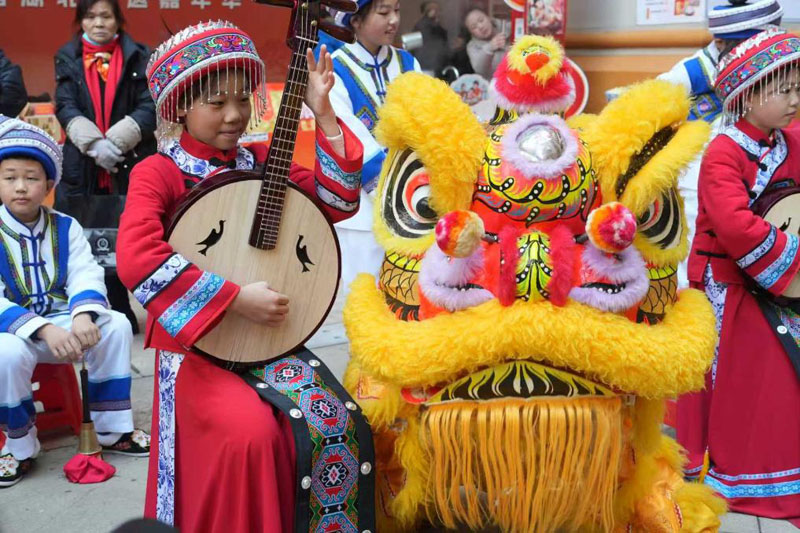 ����������м��������硭���������ŵ�ȼ������ζ