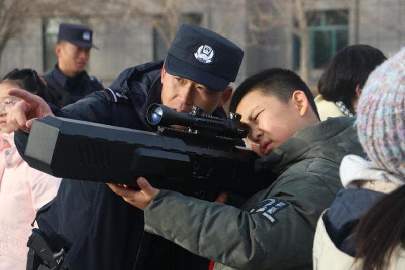 ������й����֣�˫�򱼸���Ӳ�˾�Ӫ��������������