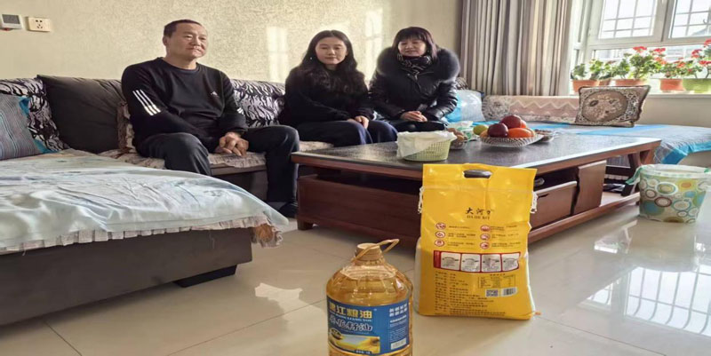 新春慰问暖兵心 尊崇关爱显真情