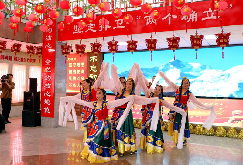 �ʹ�ʵҵ��չ��˾�ٰ�ӭ�´����ջ���