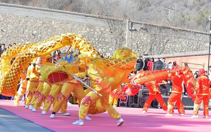 �������������� ������ϴ������硪����ͬ�����ɽ�´����һ��ʨ��������꾪��ȫ��