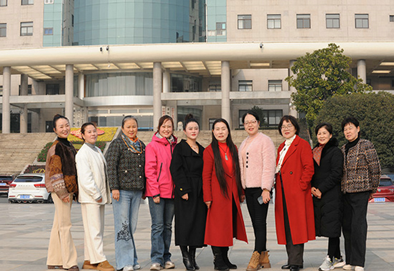 ����������С��Я����־Ը�����ϻƾ���Ժ����ů