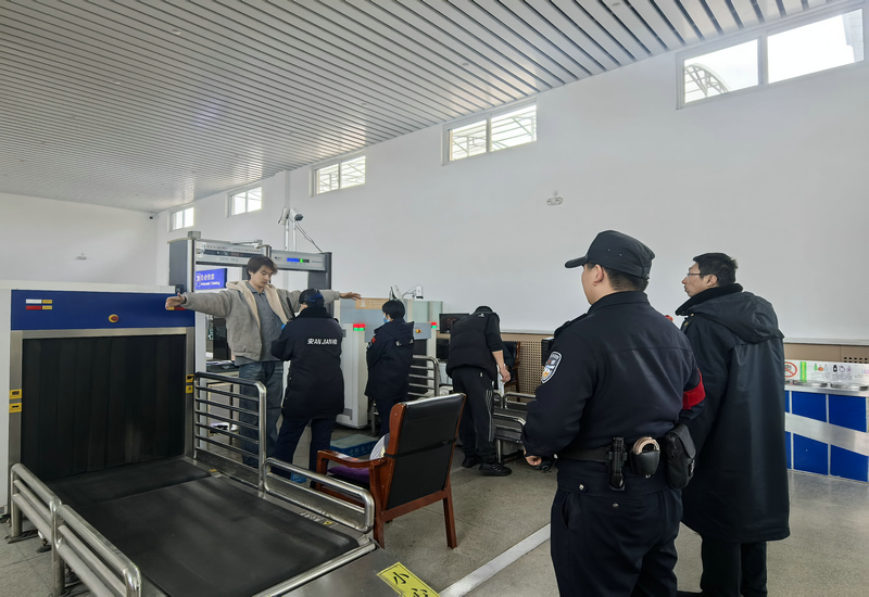 ��վ��������� Ԫ���ظڻ�ƽ��