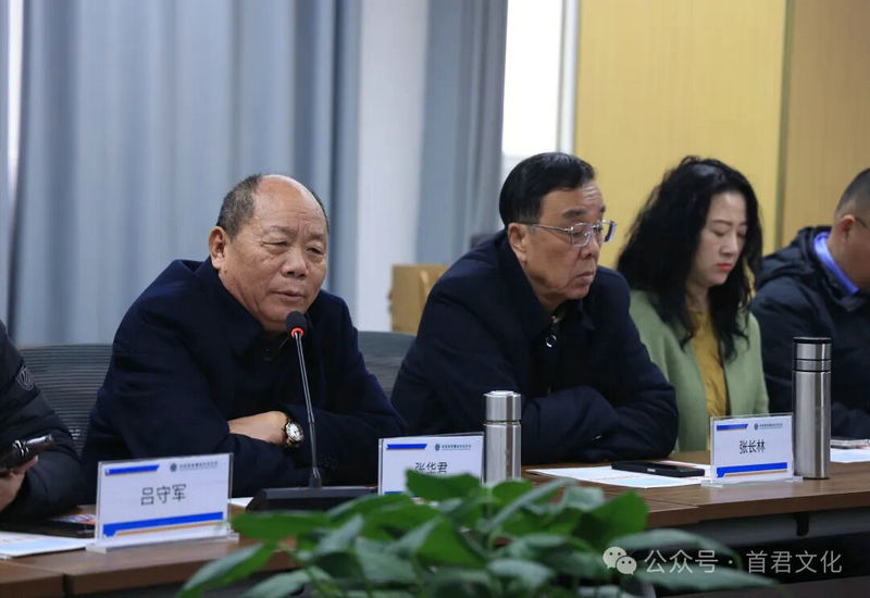 н���׷�  ӵ��ů���Ǻ����׷澫����ữӵ��������̸��