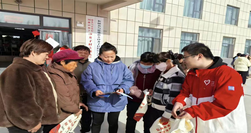 和硕县乌什塔拉司法所开展学雷锋法治志愿服务活动