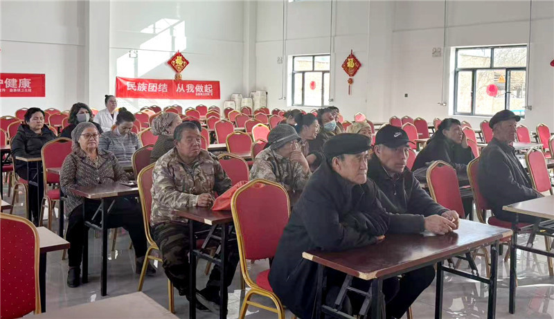 ������������  �������ů����