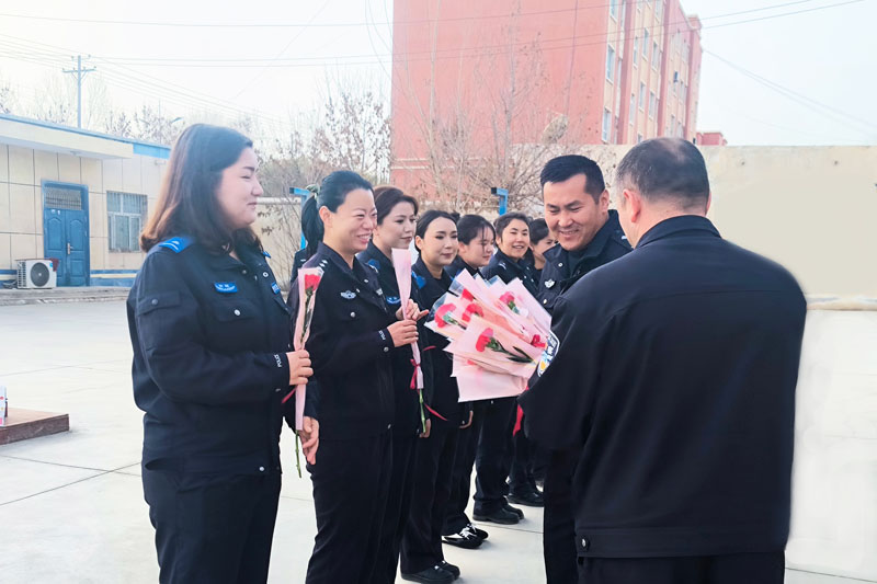 ���õ�� ���ž�Ӫ�����ͳ�������չ��ף�����ˡ���Ů��ϵ�л