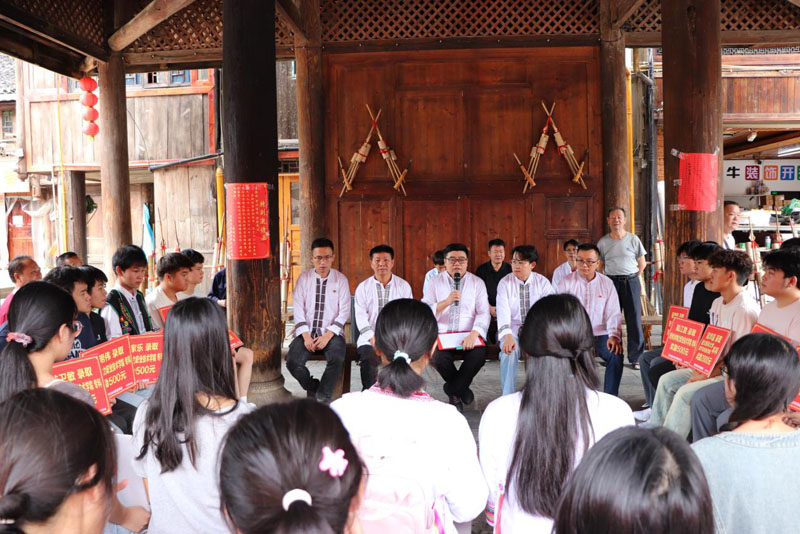 ��ƽ�����˴壺׳��弯�徭�� ����������ˡ�Դͷ��ˮ��