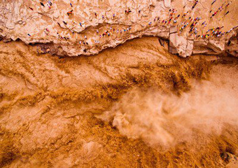 ��ѧ�������׸��ƺӵ�ʫ�������л�