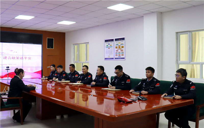 �½����ݣ����������ᡱ�����¶�־ ���ر߾�һ�߼�����