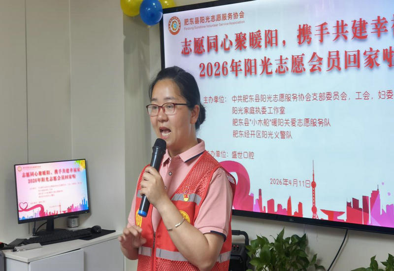 ־Ըͬ�ľ�ů��  Я�ֹ����Ҹ���