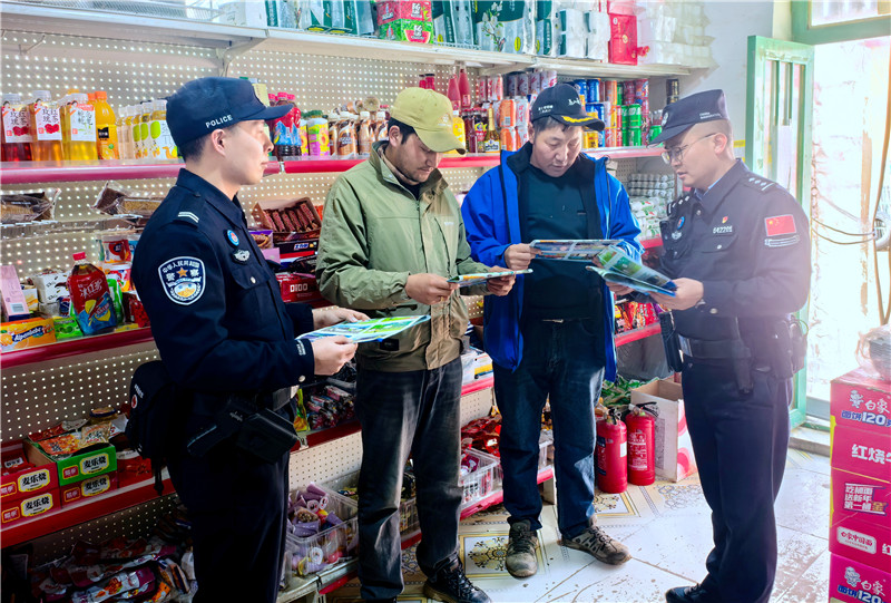 �½����ݣ��շ�������  �ر�������