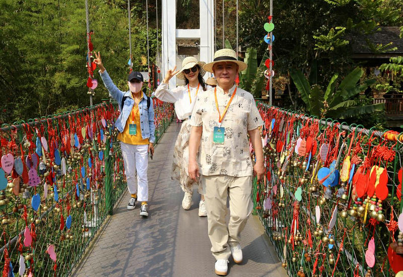 ���⻪��ý��߲�ɷ����߽���˫���� ���������������ȴ�����